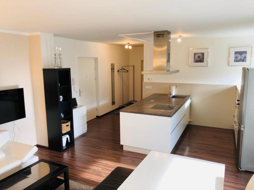 25H Garden Apartment Plus Private Beach นอยซีเดิลอัมเซ ภายนอก รูปภาพ