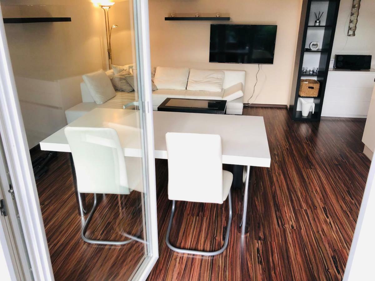 25H Garden Apartment Plus Private Beach นอยซีเดิลอัมเซ ภายนอก รูปภาพ
